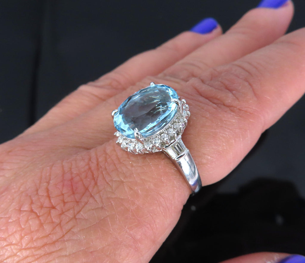 Vintage 5.80ct Natural Aquamarine & 0.41ct Diamond Platinum Ring Size 6.5