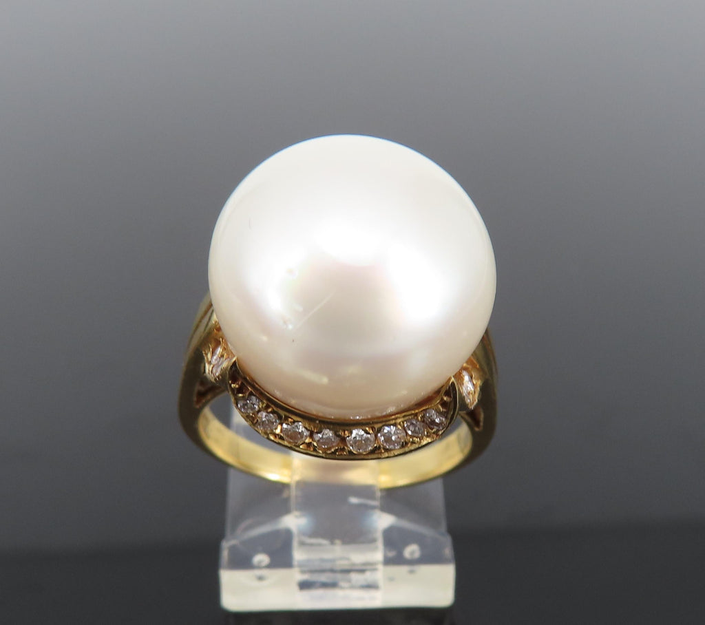 14.7mm South Sea Button Pearl & 0.50ct Diamond 18K Yellow Gold Ring Size 7.5