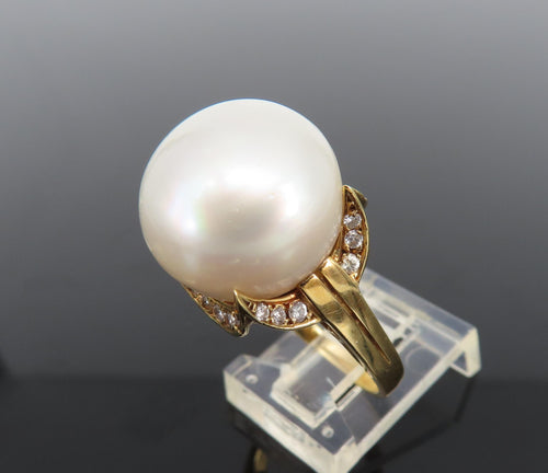 14.7mm South Sea Button Pearl & 0.50ct Diamond 18K Yellow Gold Ring Size 7.5