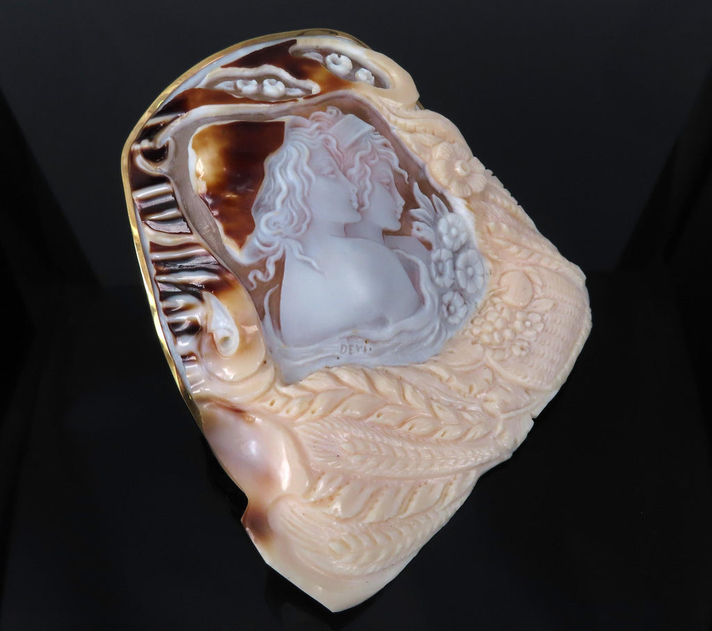 Vintage 92x90mm Hand Carved Shell Cameo 18K Yellow Gold Pendant Brooch 80.2g