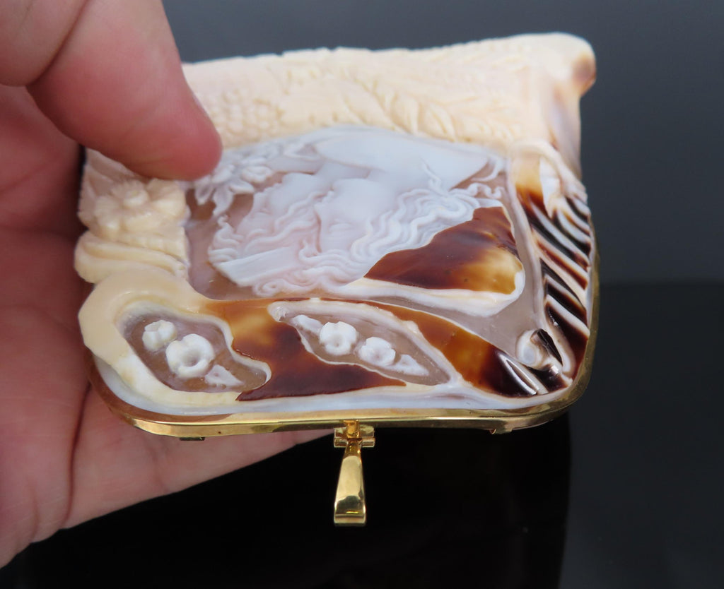 Vintage 92x90mm Hand Carved Shell Cameo 18K Yellow Gold Pendant Brooch 80.2g