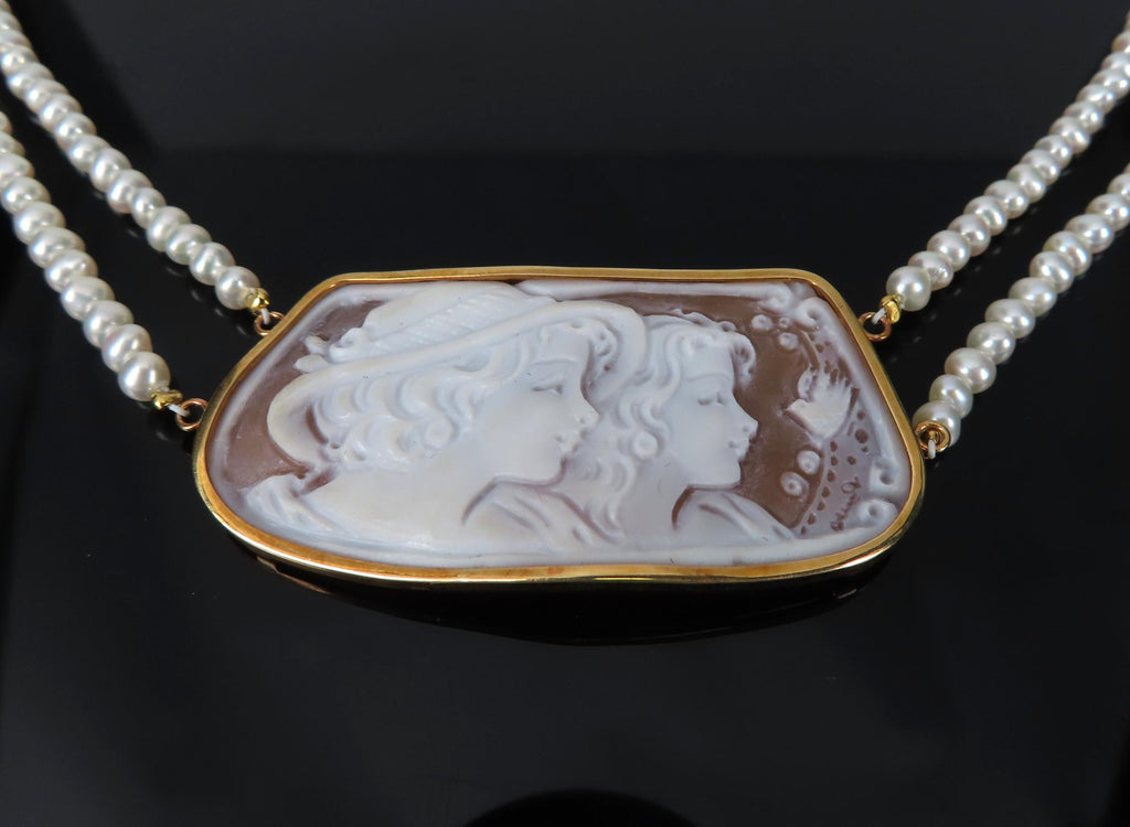Vintage 50x26mm Hand Carved Shell Cameo & Pearl 18K Yellow Gold Necklace 19.9g
