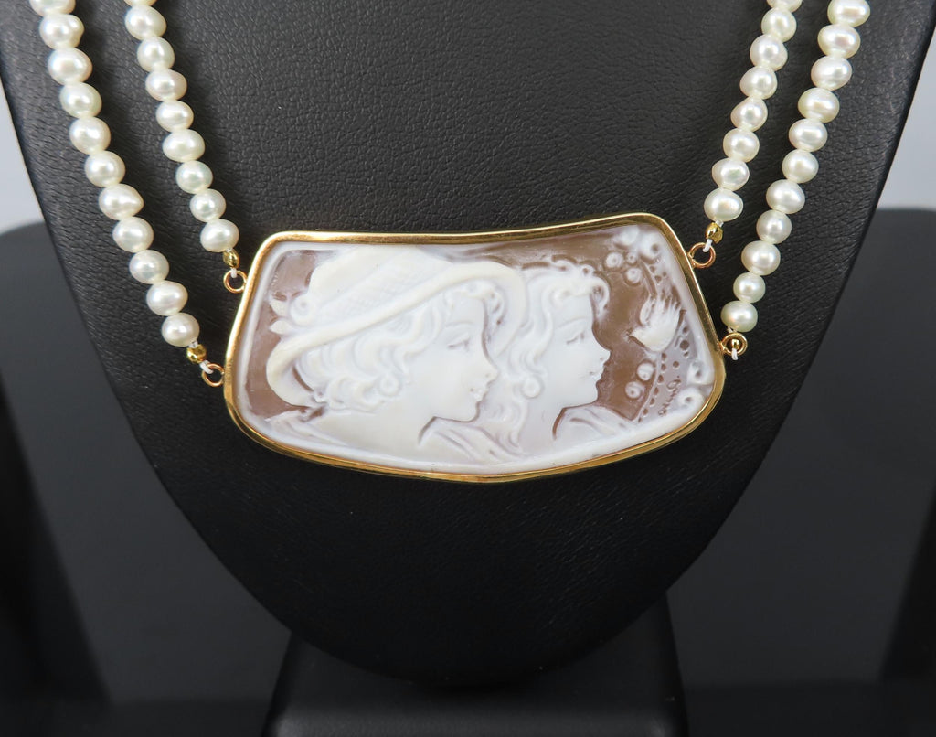 Vintage 50x26mm Hand Carved Shell Cameo & Pearl 18K Yellow Gold Necklace 19.9g