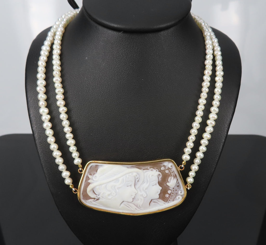 Vintage 50x26mm Hand Carved Shell Cameo & Pearl 18K Yellow Gold Necklace 19.9g