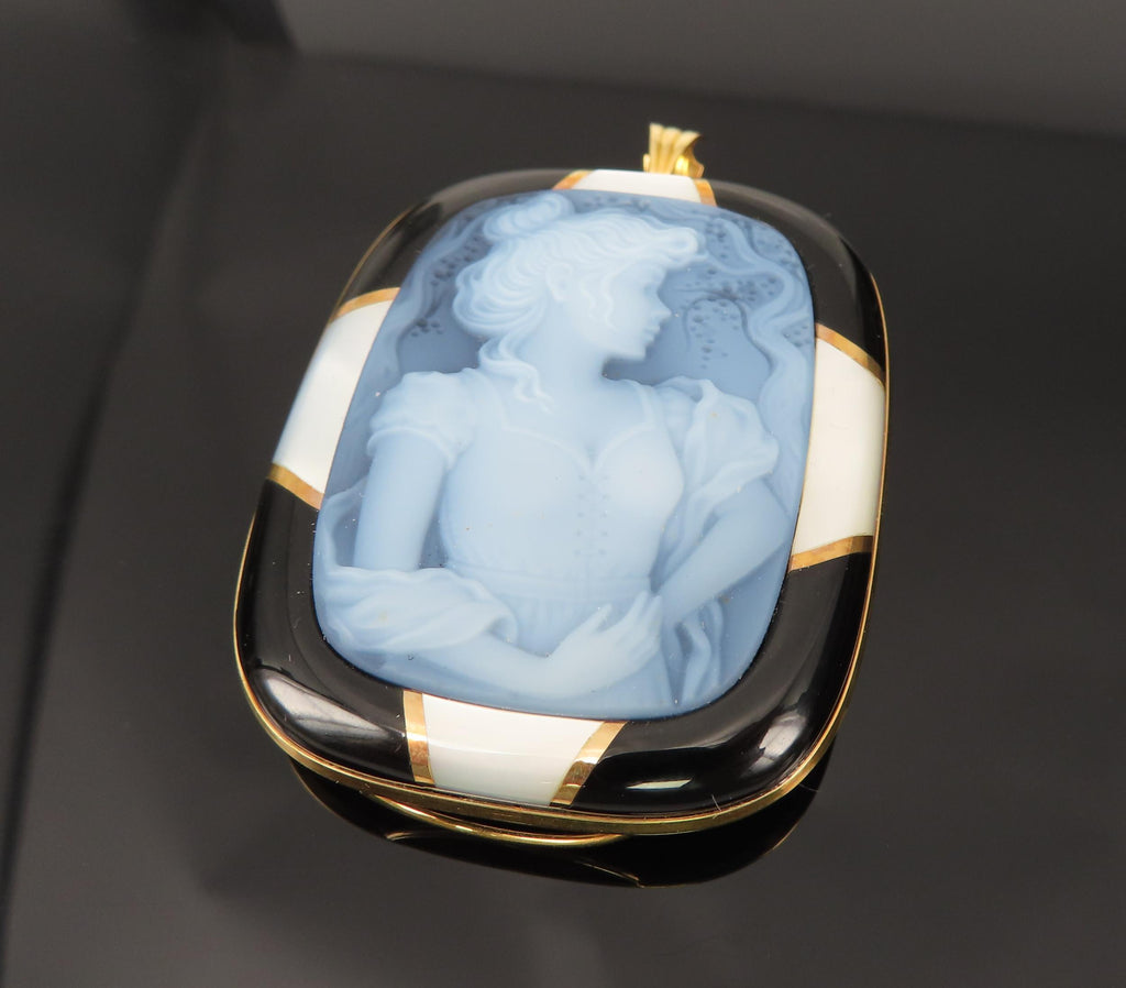 Vintage Agate Cameo Mother of Pearl & Onyx 18K Gold Pendant Brooch 24.1gr