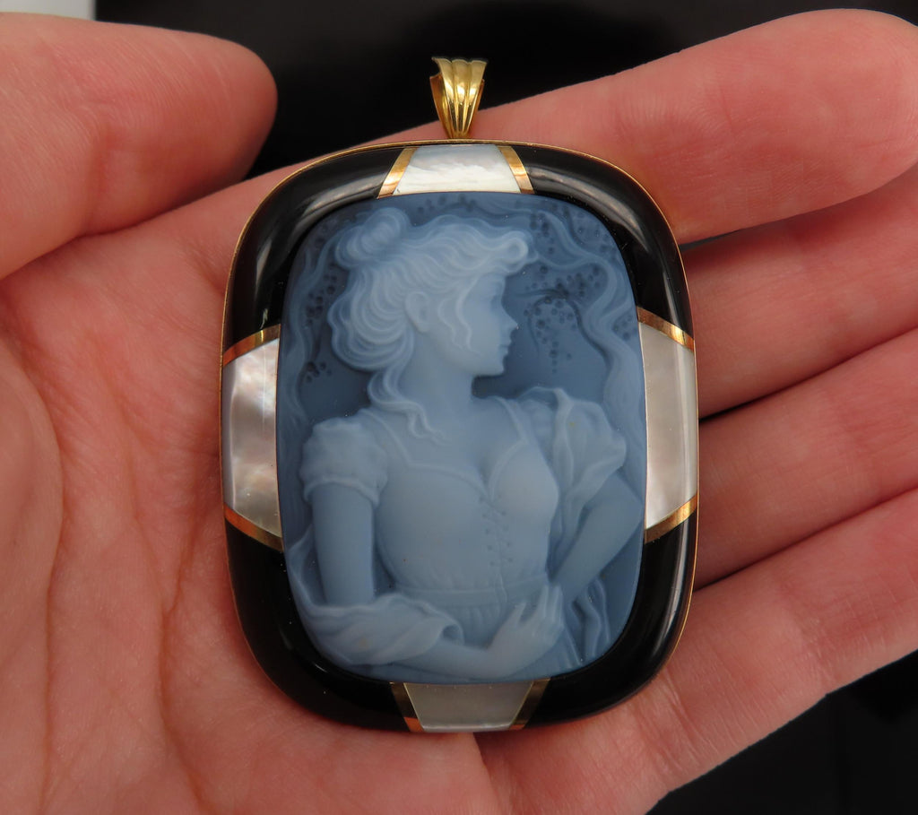 Vintage Agate Cameo Mother of Pearl & Onyx 18K Gold Pendant Brooch 24.1gr