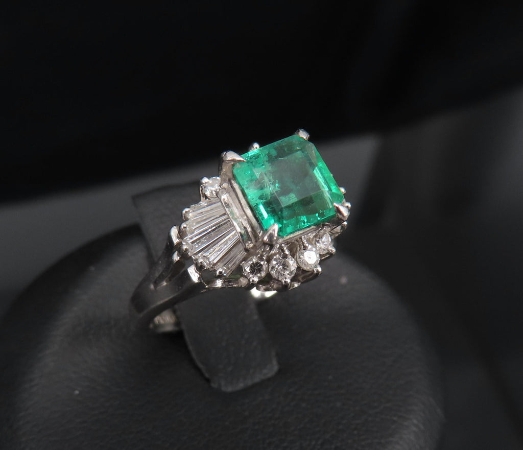 Vintage 0.90ct Colombian Emerald & 0.37ct Diamond Platinum Ring, Size 3.75
