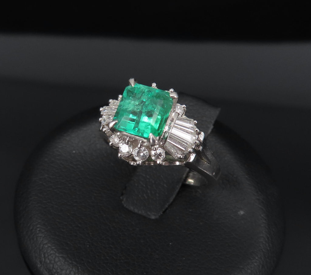 Vintage 0.90ct Colombian Emerald & 0.37ct Diamond Platinum Ring, Size 3.75