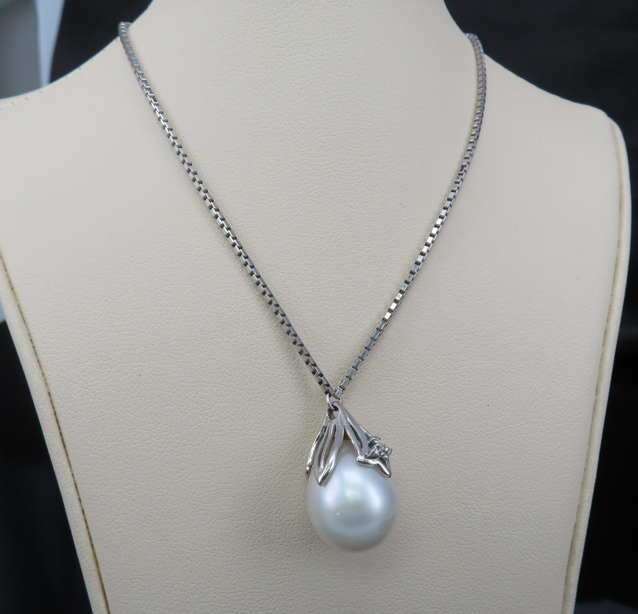 Vintage 13.8mm South Seas Tear Drop Pearl & 0.05ct Diamond 19" Platinum Necklace