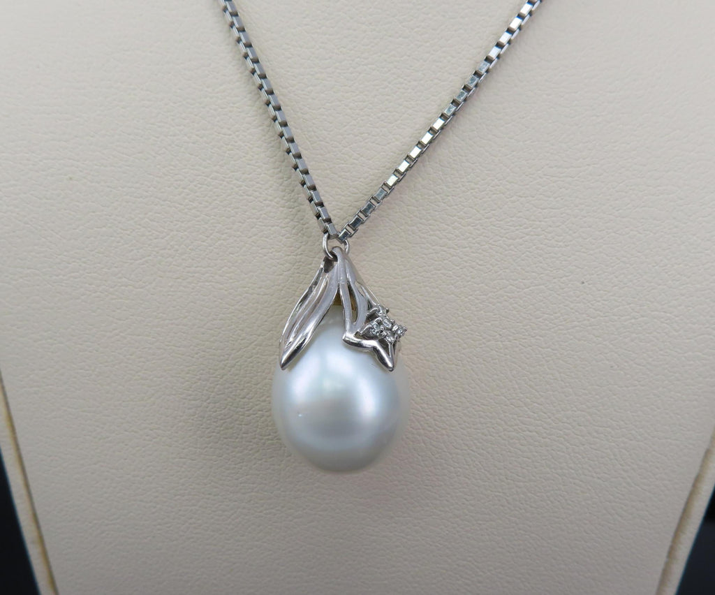 Vintage 13.8mm South Seas Tear Drop Pearl & 0.05ct Diamond 19" Platinum Necklace