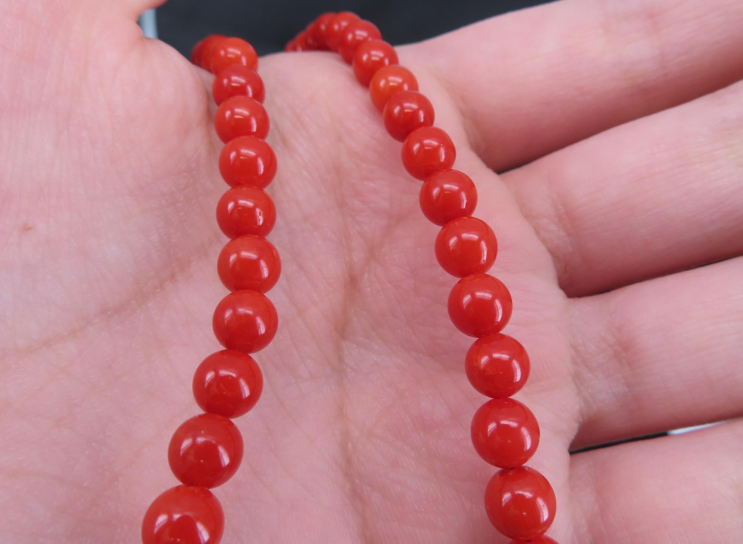 8.6mm Intense Red Natural Untreated Ox Blood Coral 14K Gold 16.5" Necklace 23.4g
