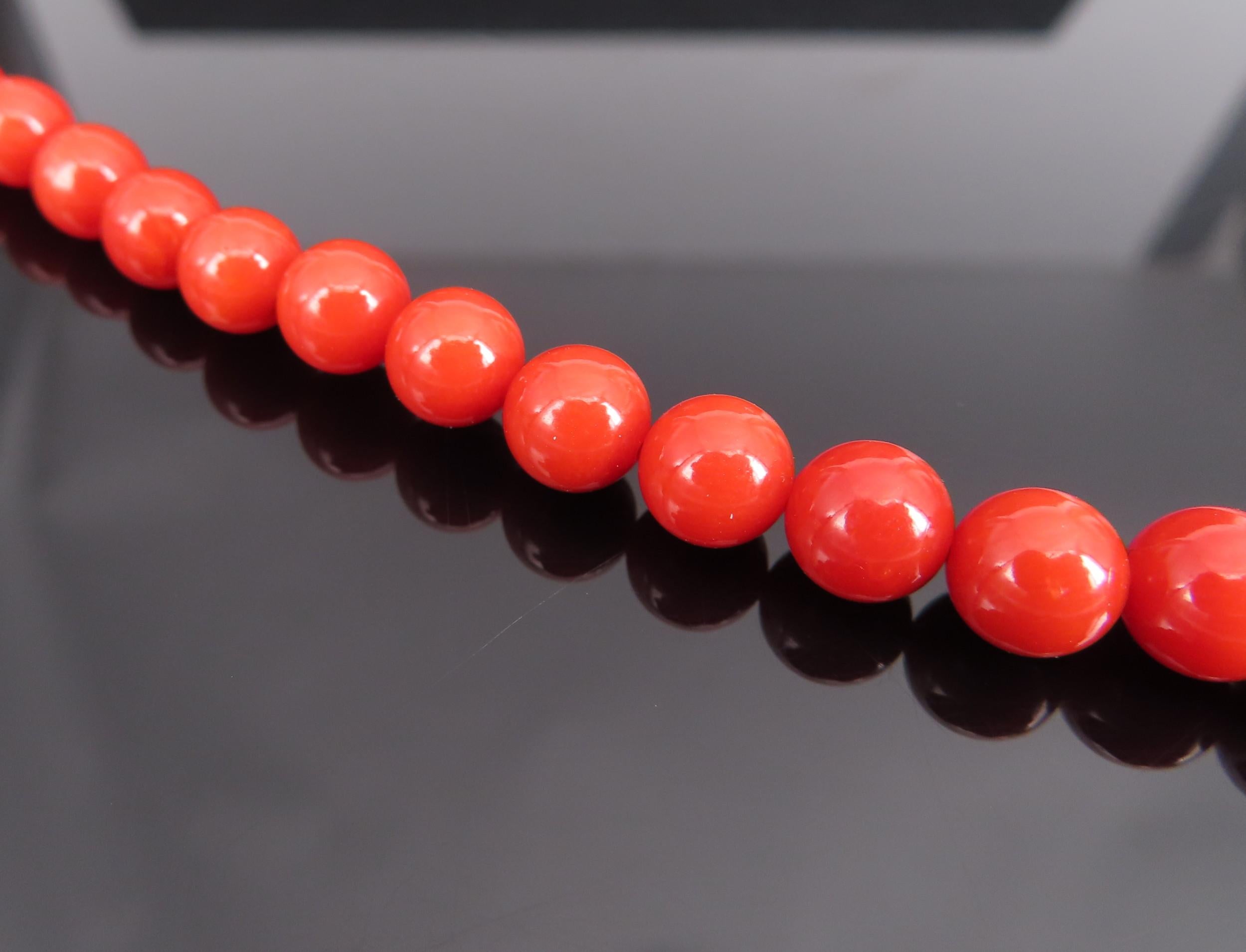 Fine 4.9-8.6mm Natural Untreated Ox Blood Red Coral 14K Yellow Gold Necklace