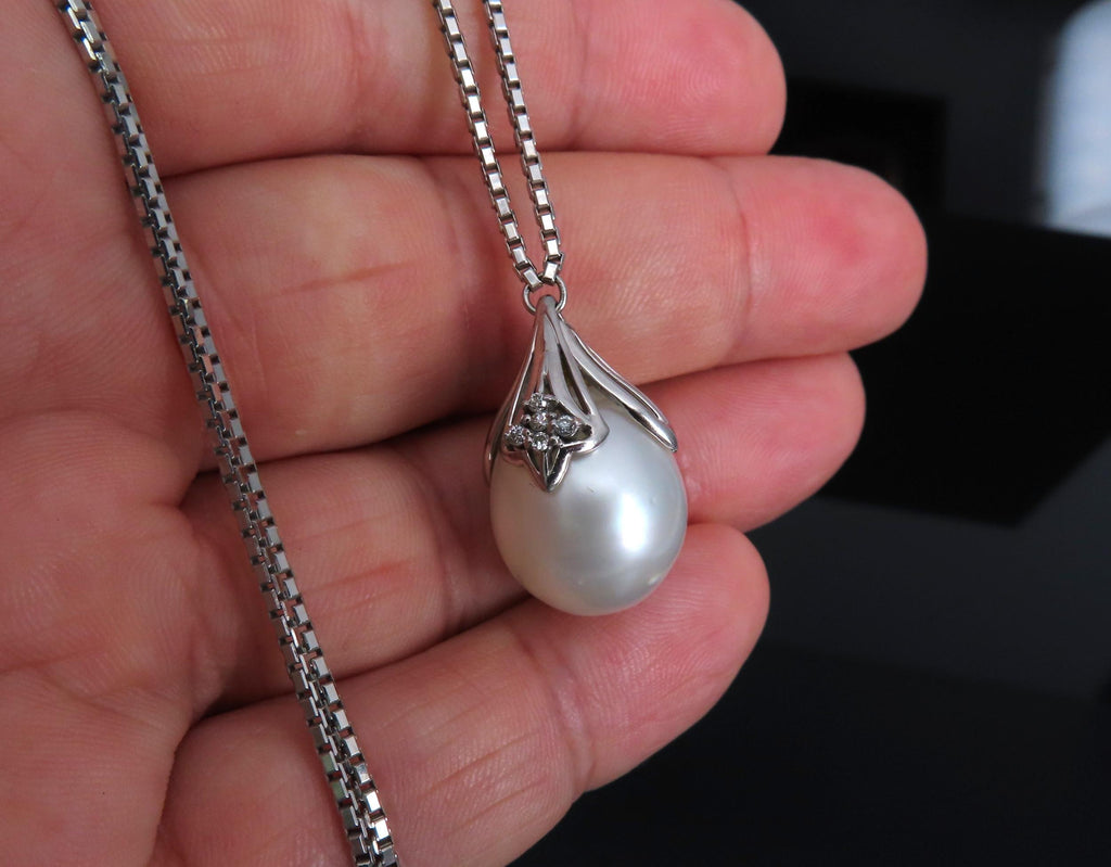 Vintage 13.8mm South Seas Tear Drop Pearl & 0.05ct Diamond 19" Platinum Necklace