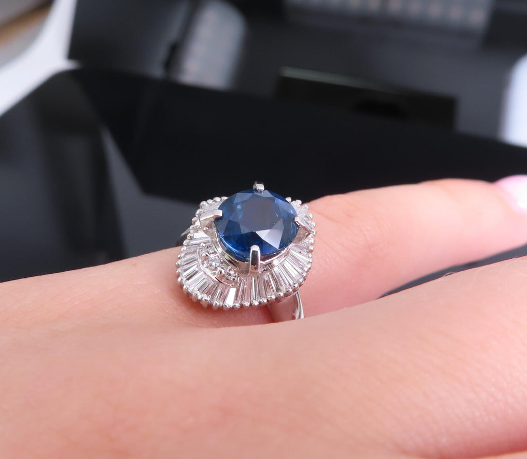Fine 3.01ct GIA Royal Blue Sapphire & 0.64ct Diamond Platinum Ring, Size 5.75
