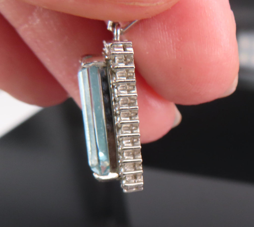 Vintage 3.00ct Emerald Cut Natural Aquamarine 0.43ct Diamond Platinum Pendant