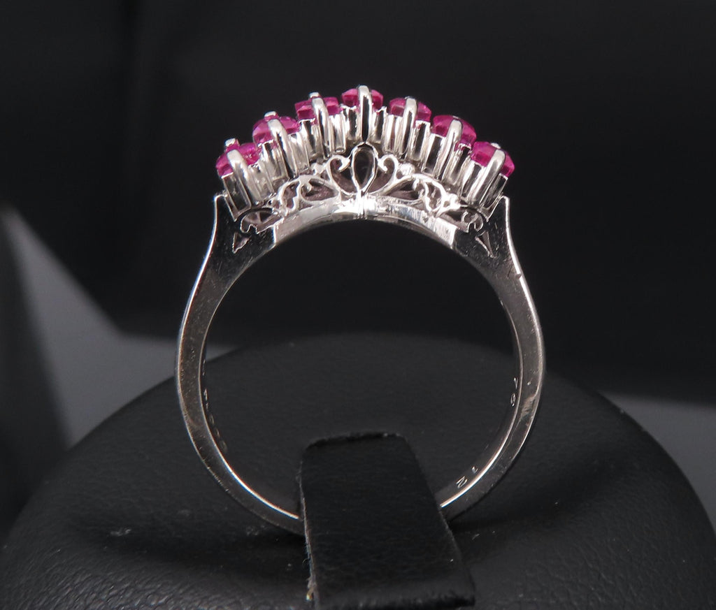 Vintage 0.76ct Ruby & 0.12ct Diamond Platinum Chevron V Ring Size 5.75
