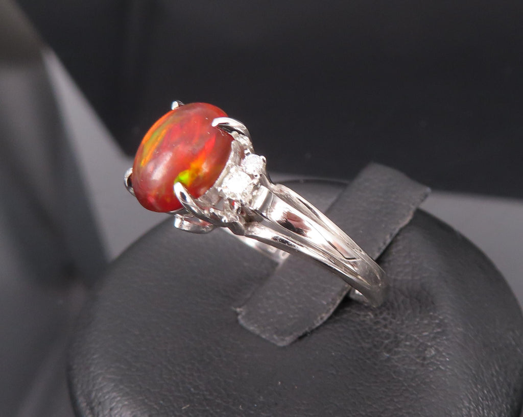 Vintage 1.05ct Natural Fire Opal 0.12ct Diamond Platinum Ring Size 6.25
