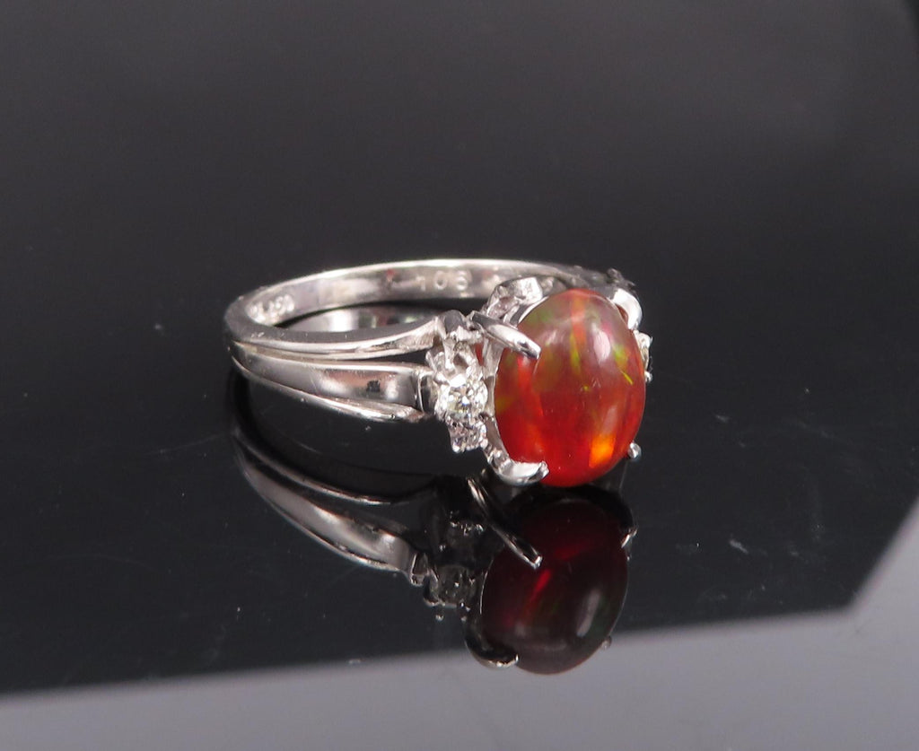 Vintage 1.05ct Natural Fire Opal 0.12ct Diamond Platinum Ring Size 6.25