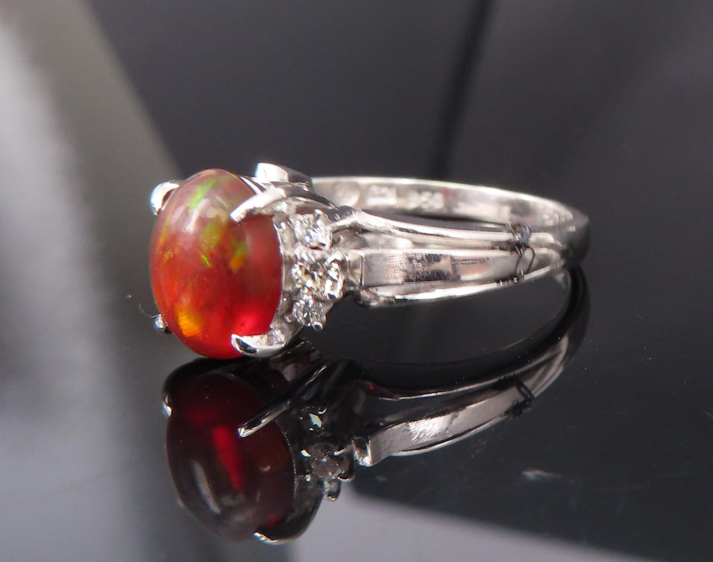 Vintage 1.05ct Natural Fire Opal 0.12ct Diamond Platinum Ring Size 6.25