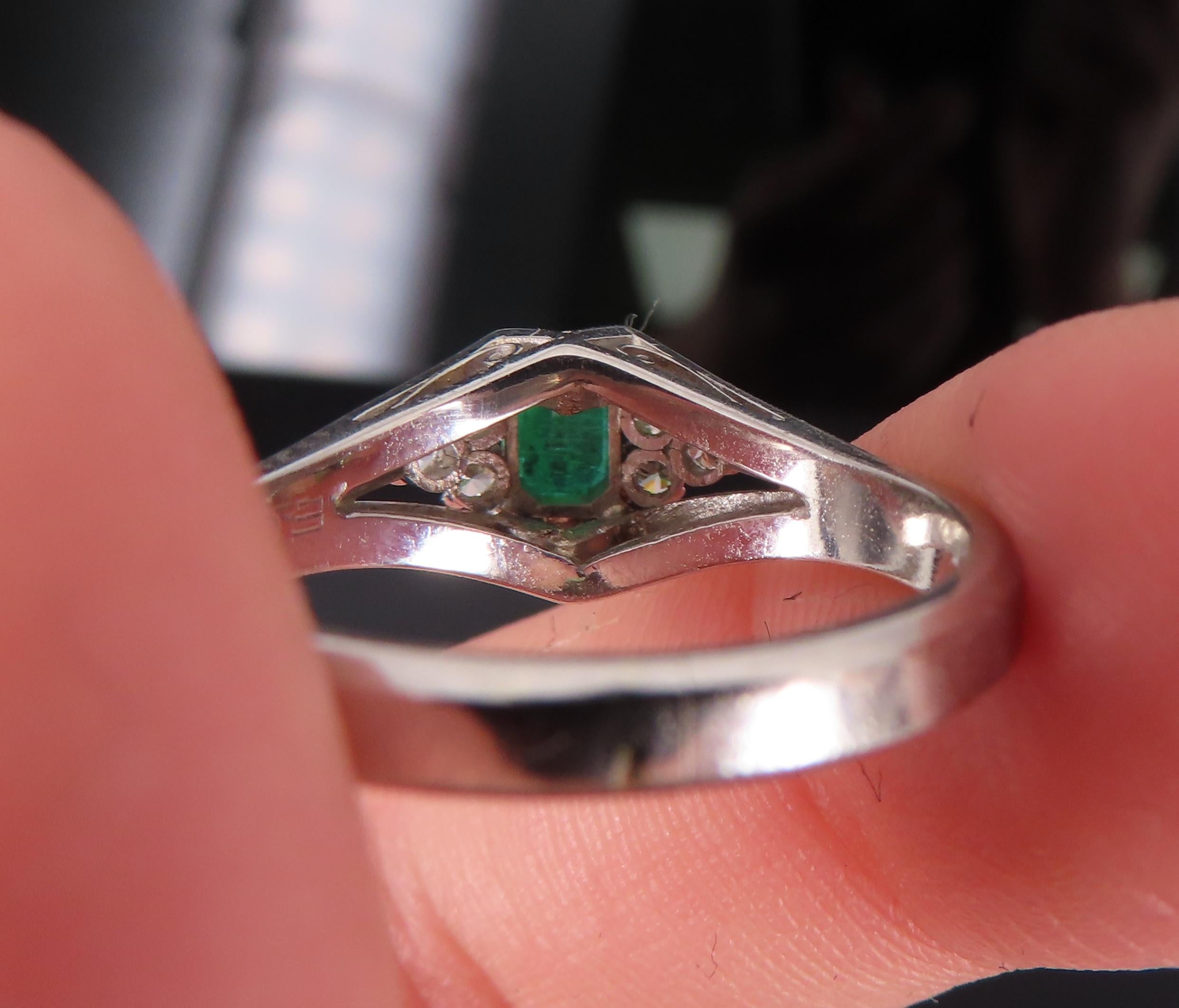Vintage 0.26ct Colombian Emerald 0.06ct Diamond Platinum Ring Size 7