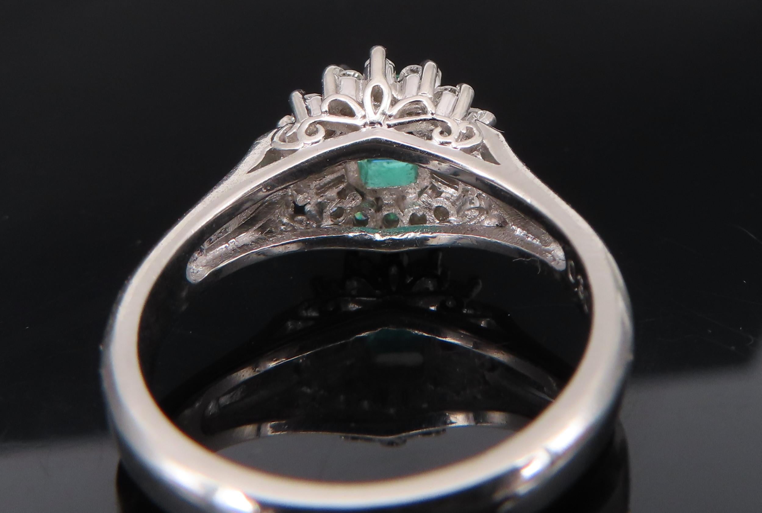 Vintage 0.30ct Colombian Emerald & 0.24ct Diamond Platinum Cocktail Ring Size 5