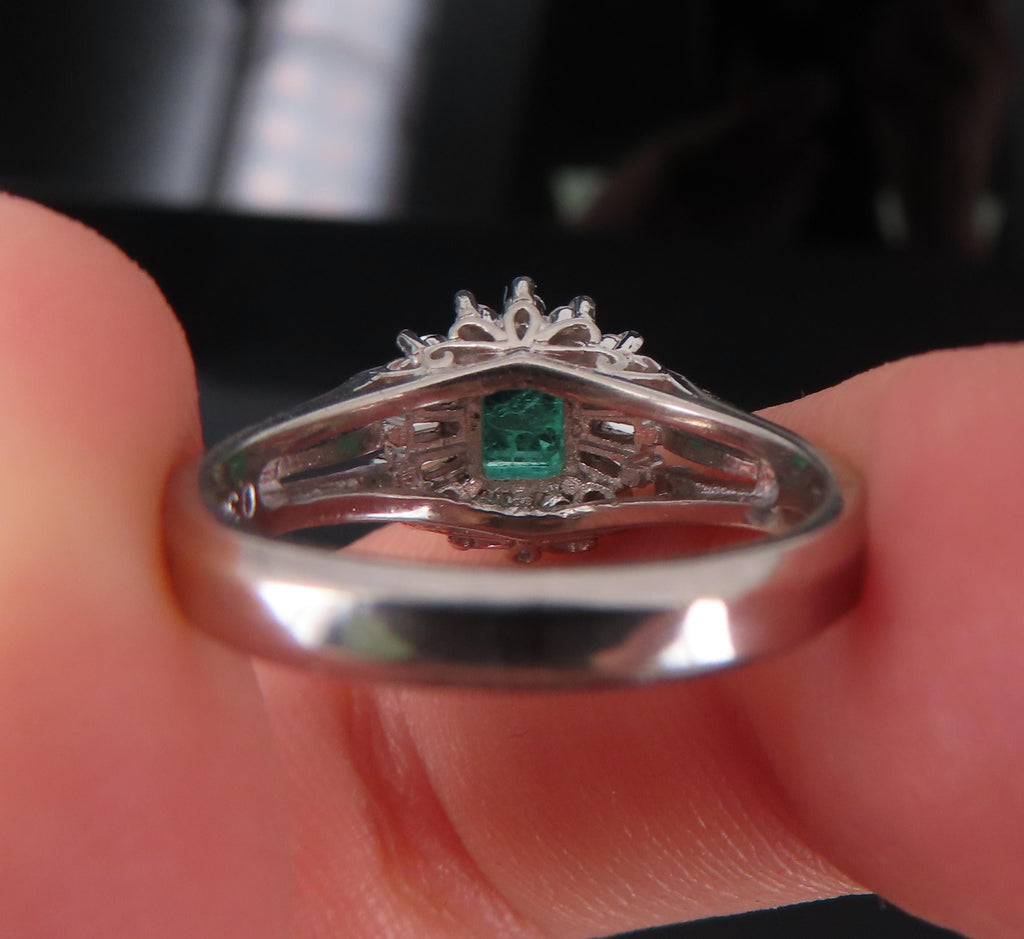 Vintage 0.30ct Colombian Emerald & 0.24ct Diamond Platinum Cocktail Ring Size 5
