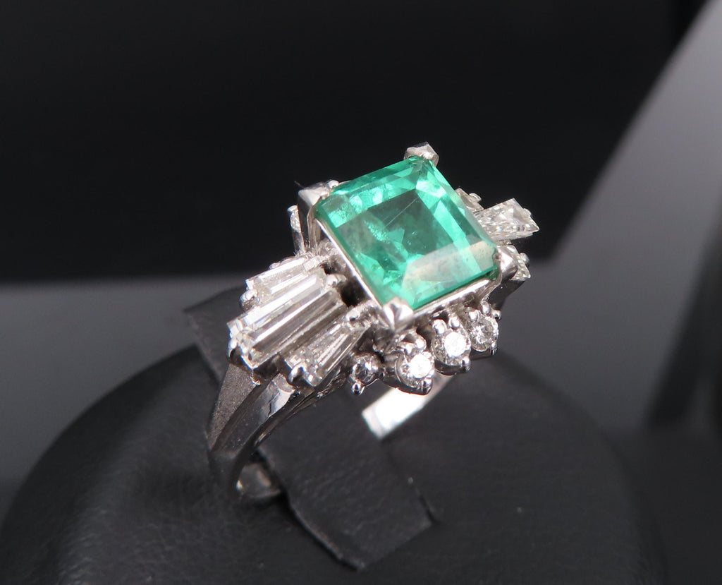 Fine Clean 1.48ct GIA No Oil Emerald 0.76ct Diamond Platinum Ring, Size 5.5