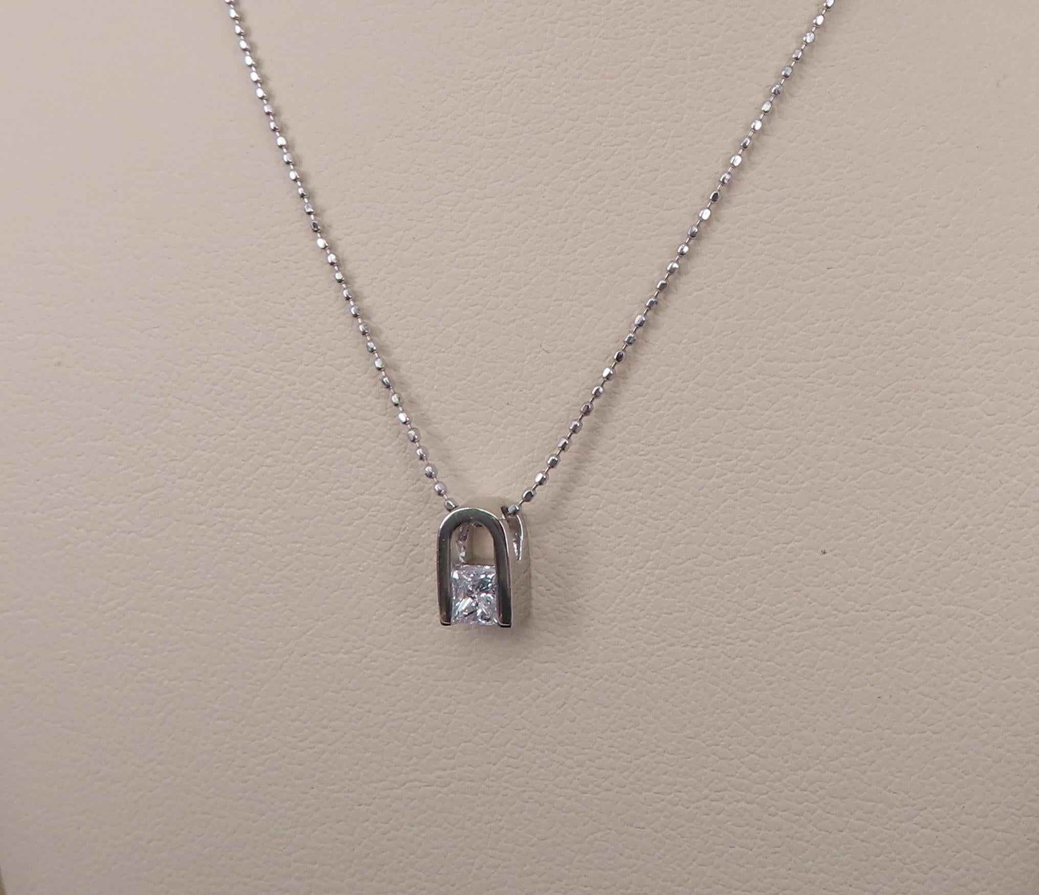 Vintage 0.19ct Princess Cut Natural Diamond Platinum Pendant Necklace