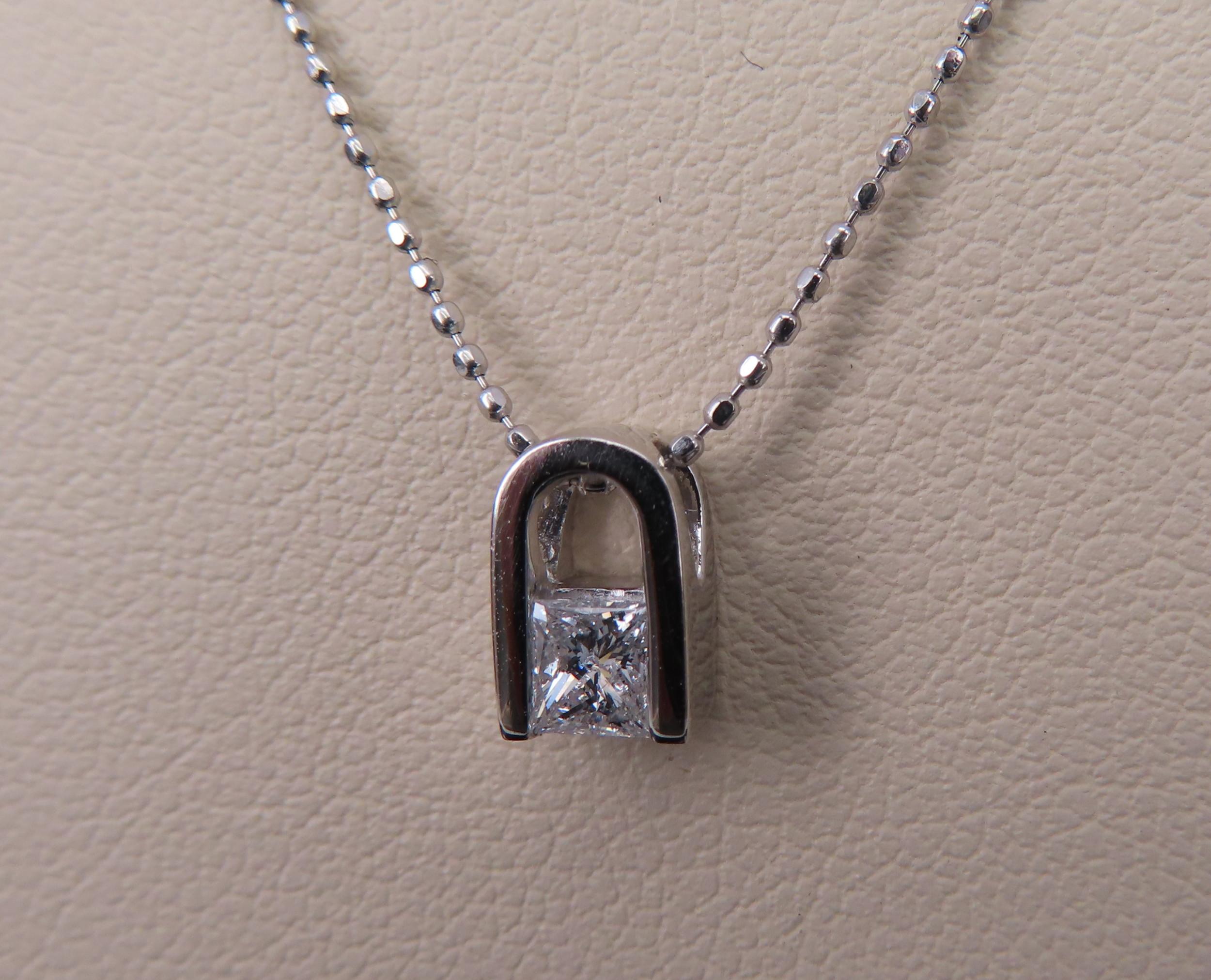 Vintage 0.19ct Princess Cut Natural Diamond Platinum Pendant Necklace