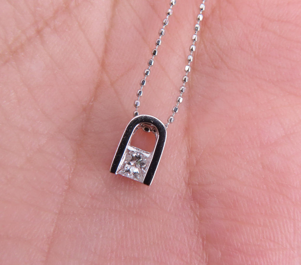Vintage 0.19ct Princess Cut Natural Diamond Platinum Pendant Necklace