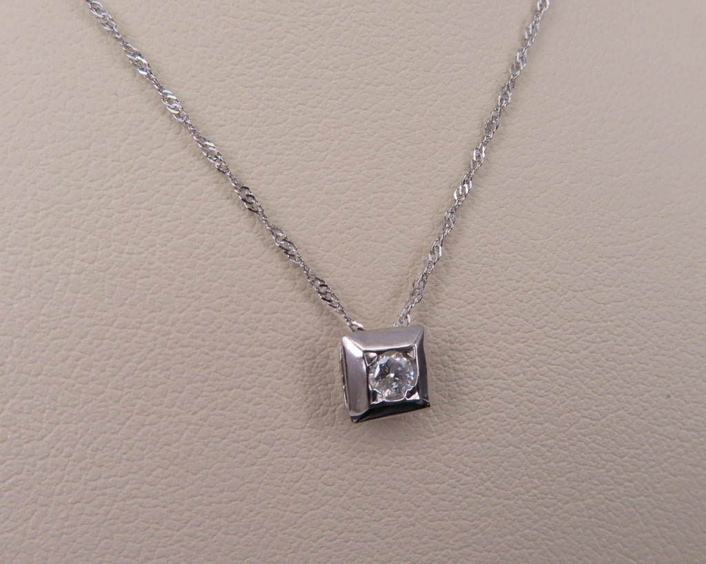 Vintage 0.10ct Round Natural Diamond Platinum Box Pendant Chain Necklace