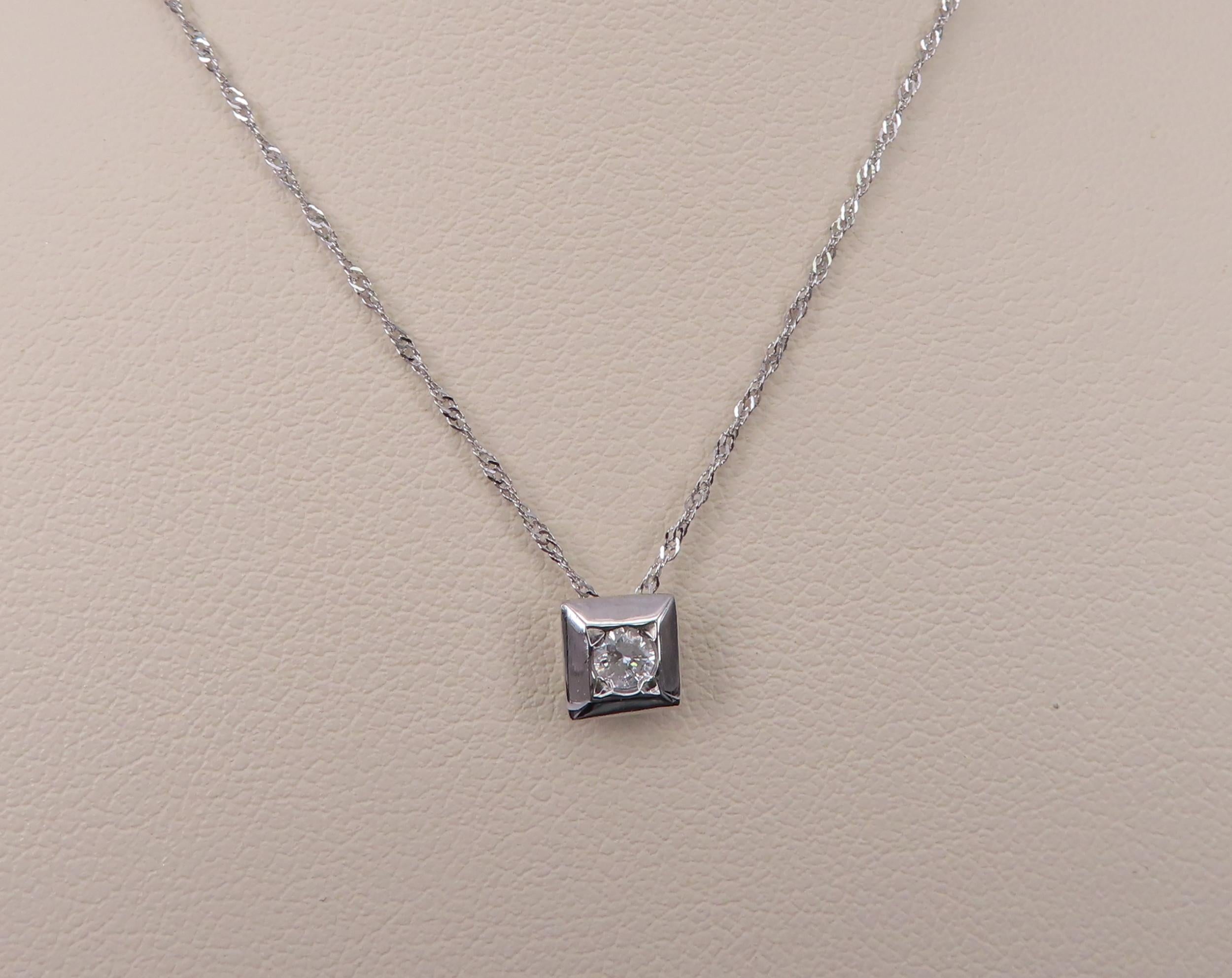 Vintage 0.10ct Round Natural Diamond Platinum Box Pendant Chain Necklace