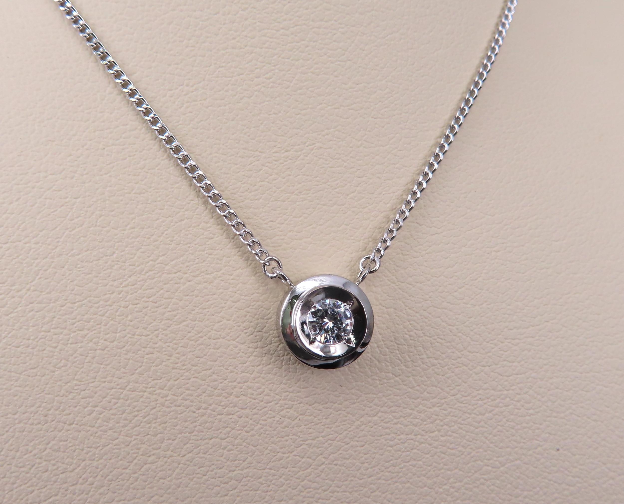 Vintage 0.19ct Round Brilliant Cut Natural Diamond Platinum Chain Necklace