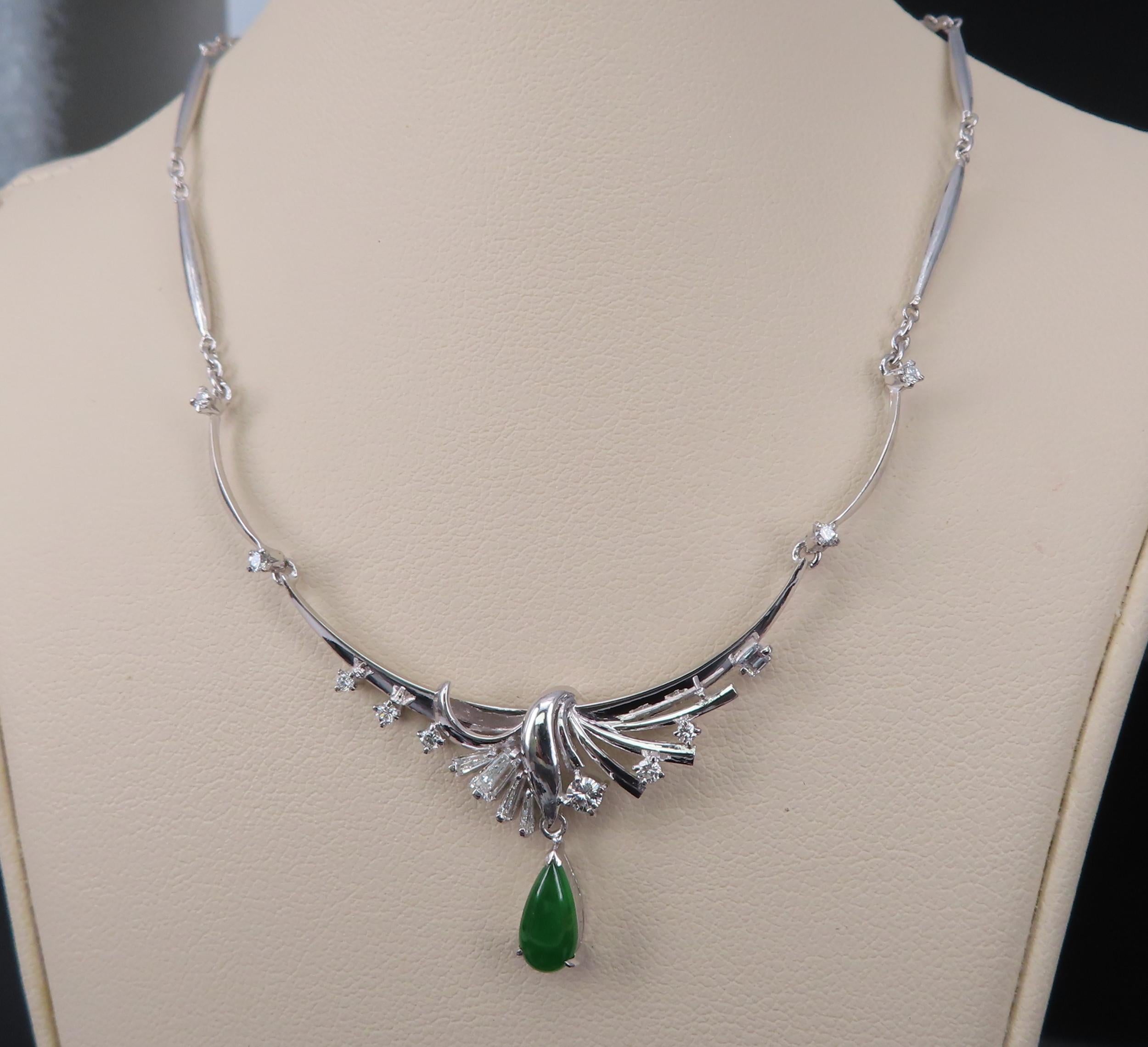 Vintage 0.75 Green Jadeite Jade 0.50ct Diamond Platinum Necklace