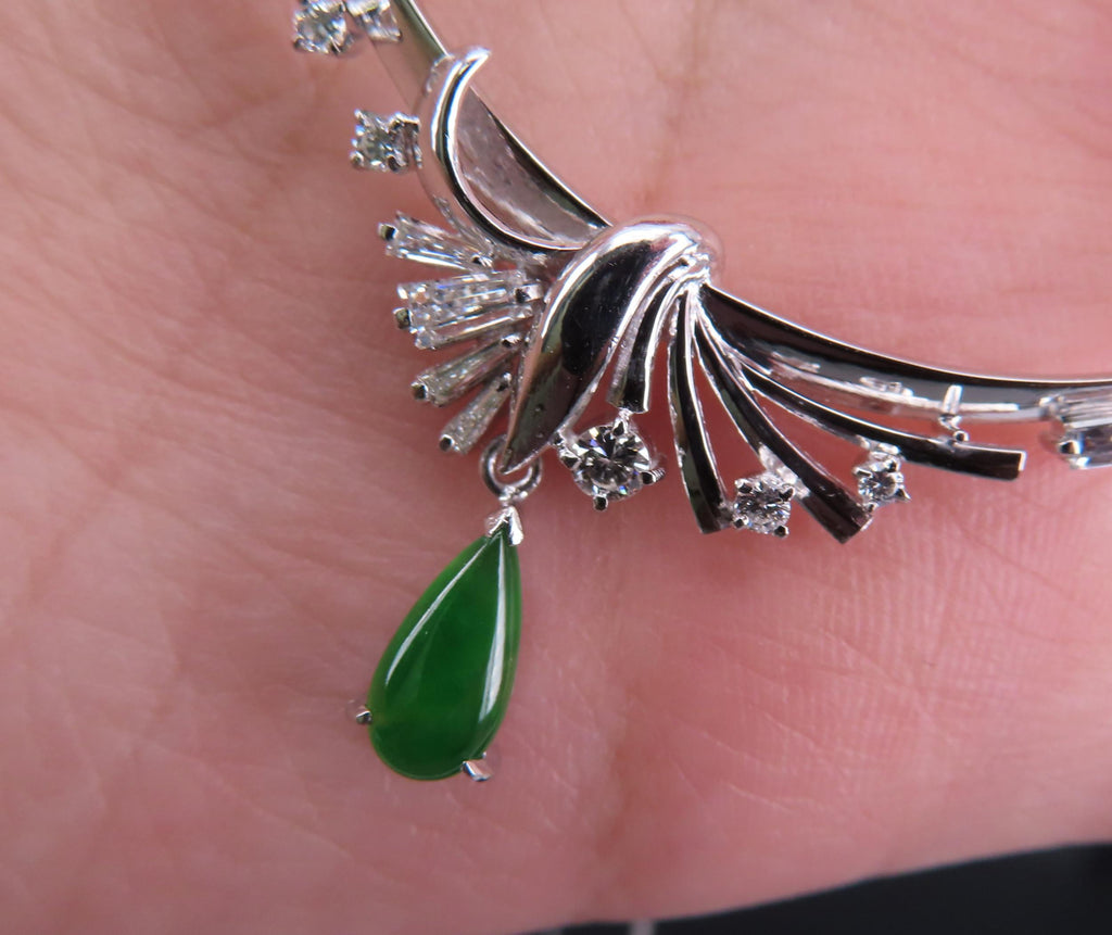 Vintage 0.75 Green Jadeite Jade 0.50ct Diamond Platinum Necklace
