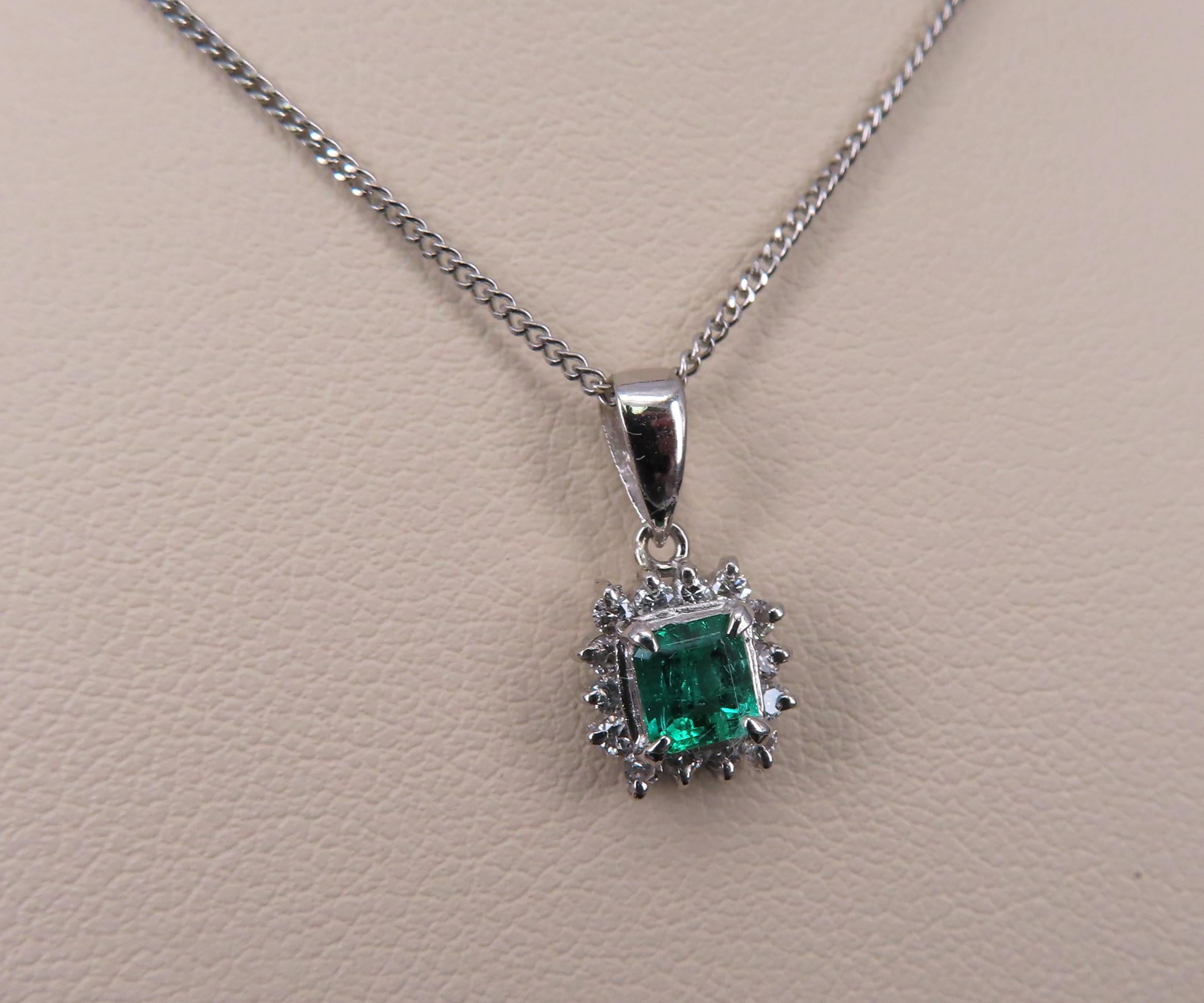 Vintage 0.30ct Colombian Emerald 0.18ct Diamond Platinum Chain Necklace