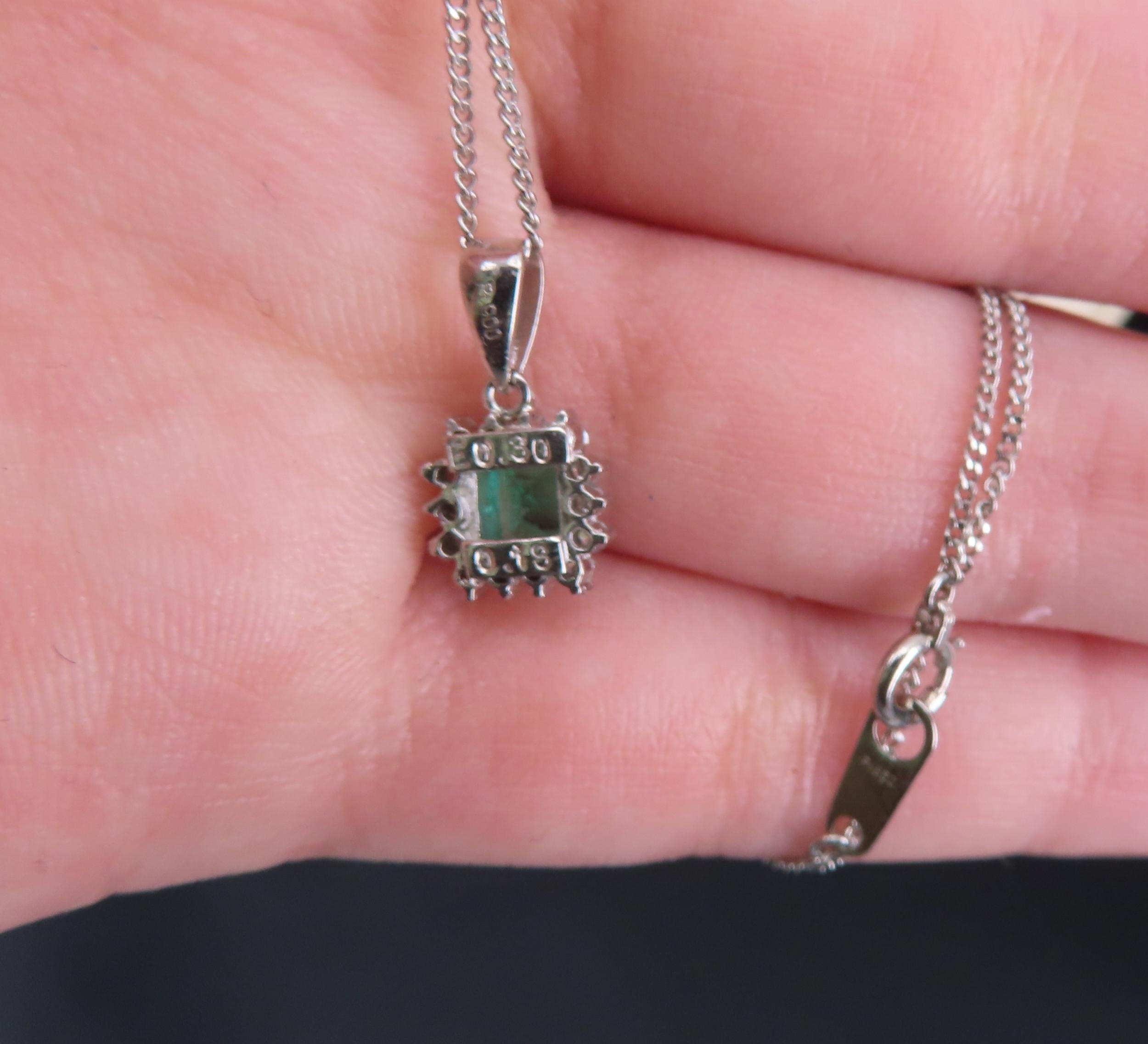 Vintage 0.30ct Colombian Emerald 0.18ct Diamond Platinum Chain Necklace