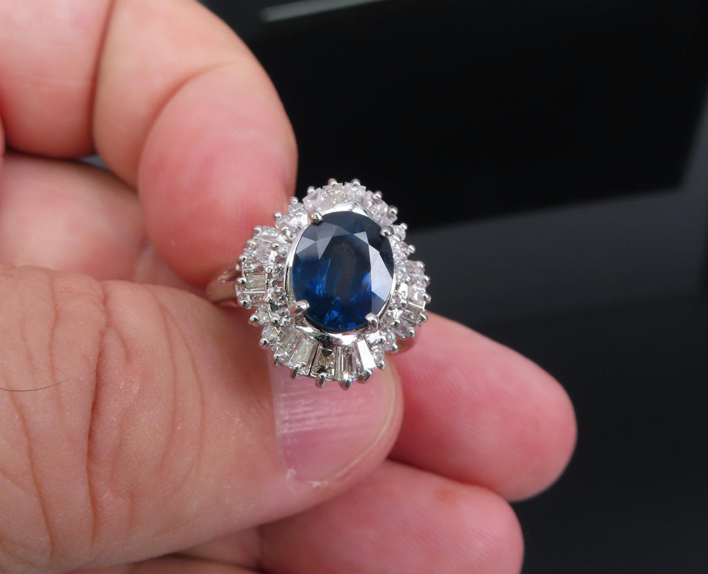 Fine 2.80ct Deep Blue Sapphire & 0.90ct Diamond Platinum Cocktail Ring, Size 7