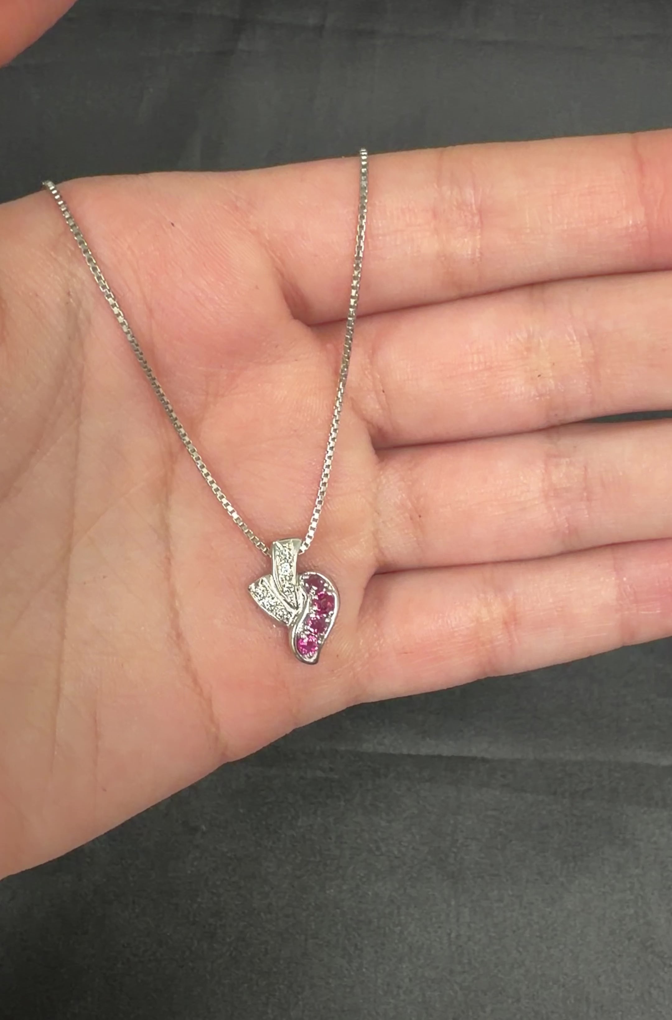 Vintage 0.36ct Natural Ruby & 0.09ct Diamond Platinum Necklace 6.8 Grams