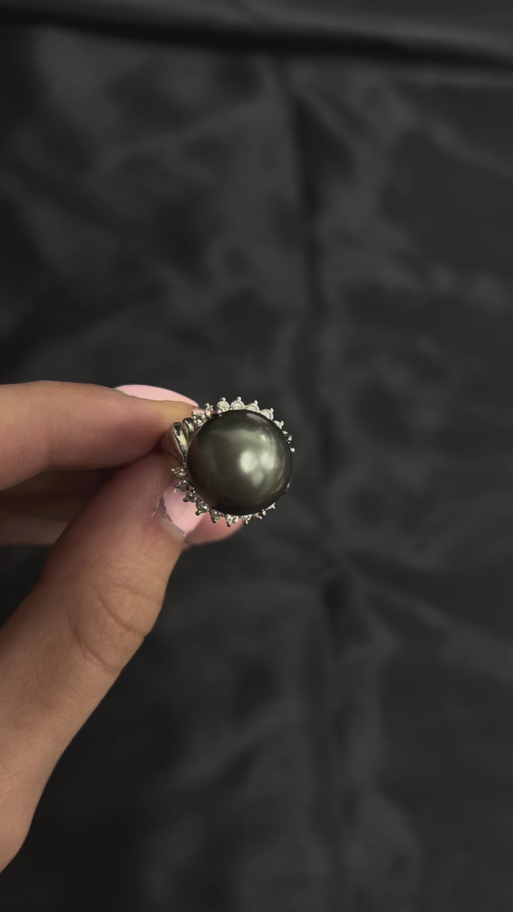 Vintage 14.2mm Black Tahitian Pearl 0.50ct Diamond Platinum Halo Ring Size 6.5
