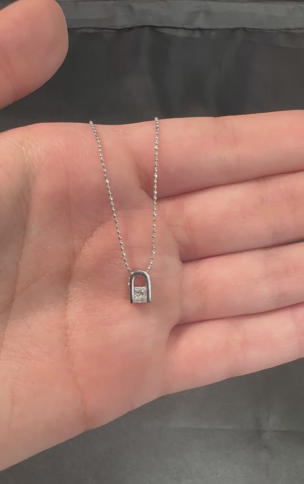 Vintage 0.19ct Princess Cut Natural Diamond Platinum Pendant Necklace