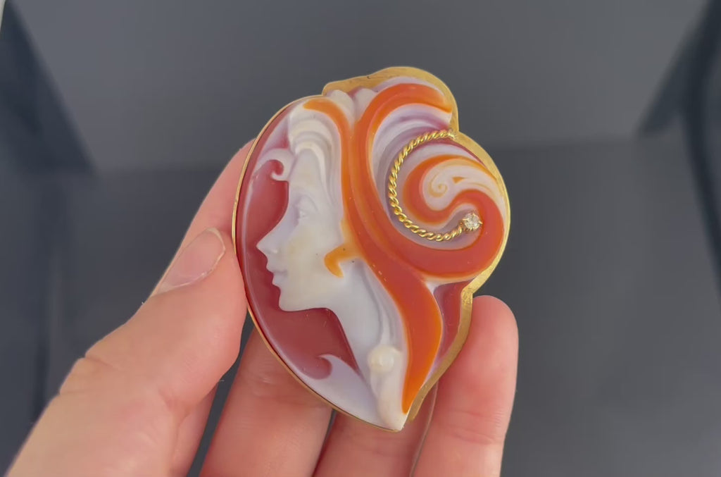 Vintage 0.03ct Diamond & Agate 18K Yellow Gold Cameo Pendant Brooch